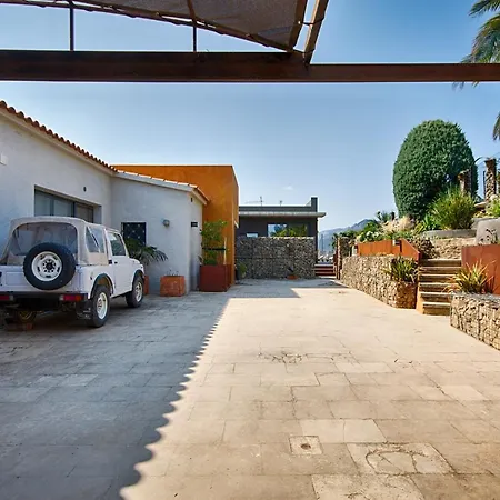 Bed and Breakfast Casa De L'albada Ρόζες