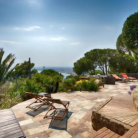 Bed & Breakfast Casa De L'albada Roses