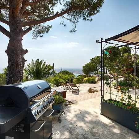 Casa De L'albada Bed & Breakfast Roses