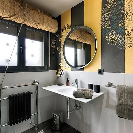 Casa De L'albada Bed & Breakfast Roses