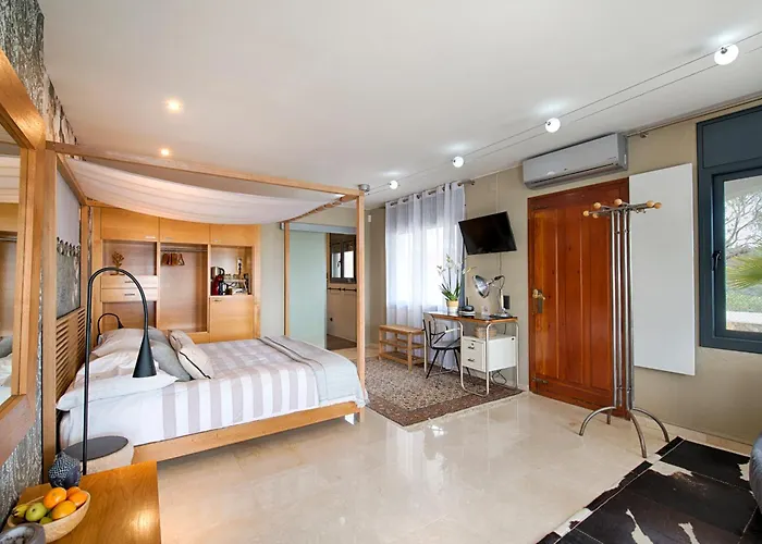 Casa De L'albada Bed & Breakfast Roses